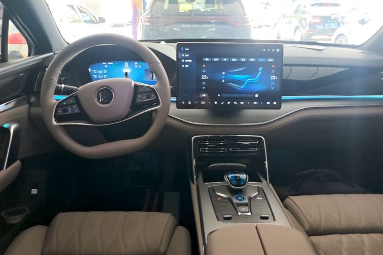 Used BYD Tang New Energy 2025 Intelligent Driving Version DM-i 115KM Flagship Edition Center Console
