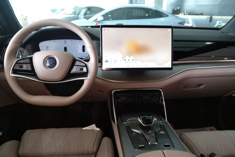Used BYD Tang New Energy 2025 Intelligent Driving Version DM-i 115KM Flagship Edition Center Console