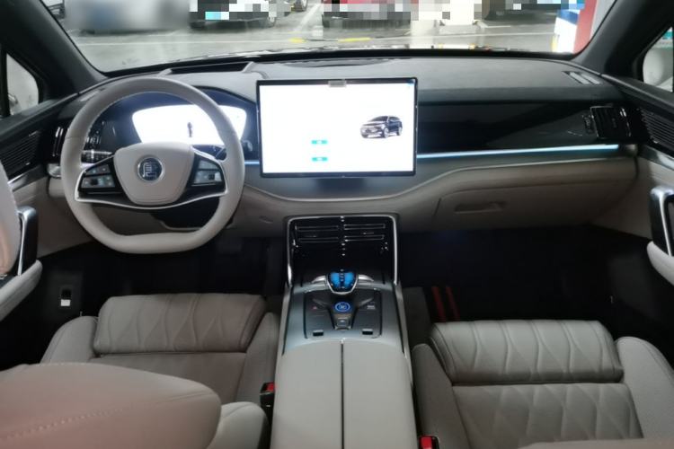 Used BYD Tang New Energy 2025 Intelligent Driving Version DM-i 115KM Flagship Edition Center Console