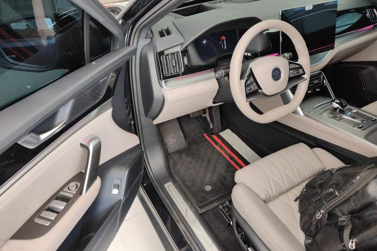 Used BYD Tang New Energy 2025 Intelligent Driving Version DM-i 115KM Flagship Edition Driver Seat