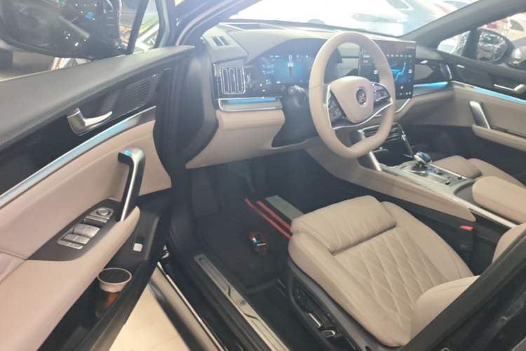 Used BYD Tang New Energy 2025 Intelligent Driving Version DM-i 115KM Flagship Edition Driver Seat