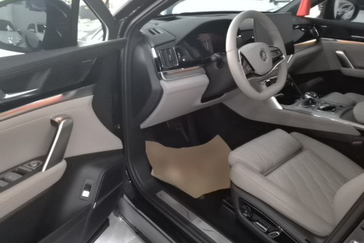 Used BYD Tang New Energy 2025 Intelligent Driving Version DM-i 115KM Flagship Edition Driver Seat