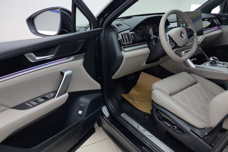Used BYD Tang New Energy 2025 Intelligent Driving Version DM-i 115KM Flagship Edition Driver Seat
