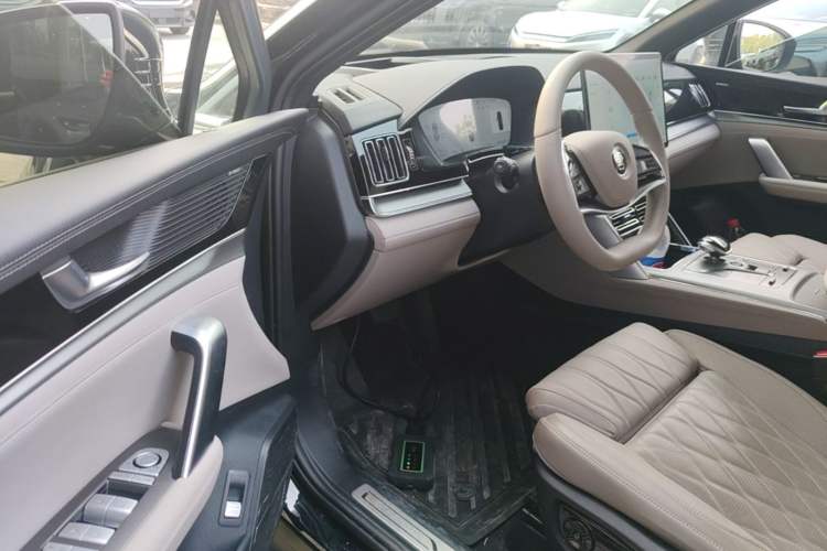 Used BYD Tang New Energy 2025 Intelligent Driving Version DM-i 115KM Flagship Edition Driver Seat