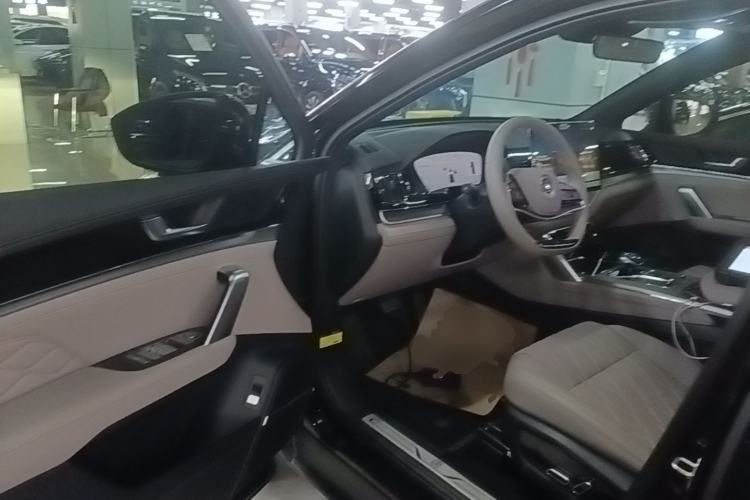 Used BYD Tang New Energy 2025 DM-i 115KM Prestige Model Driver Seat