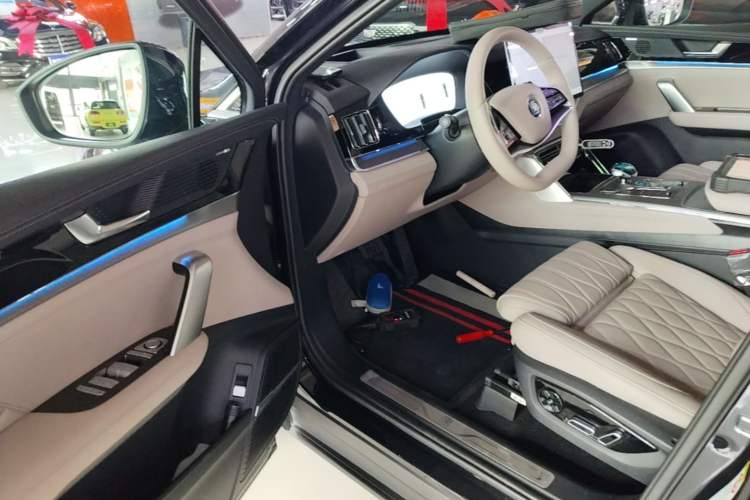 Used BYD Tang New Energy 2025 Intelligent Driving Version DM-i 115KM Flagship Edition Driver Seat