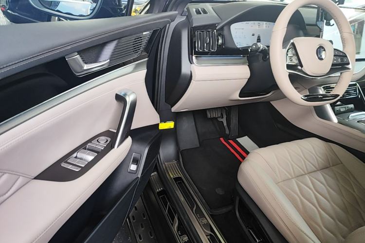 Used BYD Tang New Energy 2025 DM-i 115KM Prestige Model Driver Seat