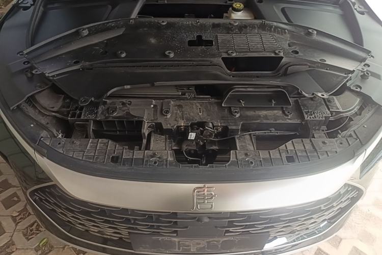 Used BYD Tang New Energy 2025 Intelligent Driving Version DM-i 115KM Flagship Edition Engine Bay