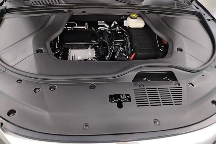 Used BYD Tang New Energy 2025 Intelligent Driving Version DM-i 115KM Flagship Edition Engine Bay