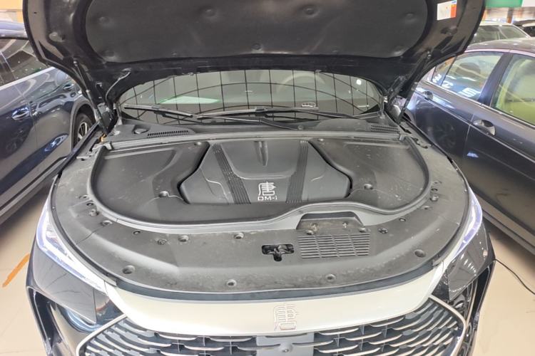 Used BYD Tang New Energy 2025 Intelligent Driving Version DM-i 115KM Flagship Edition Engine Bay
