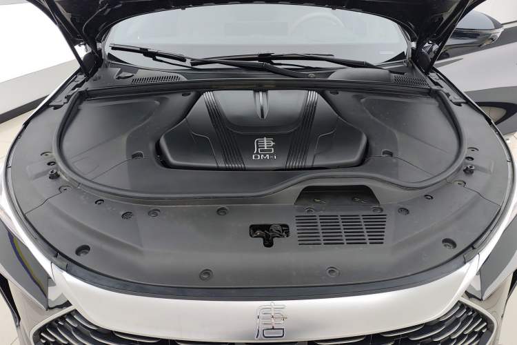 Used BYD Tang New Energy 2025 Intelligent Driving Version DM-i 115KM Flagship Edition Engine Bay