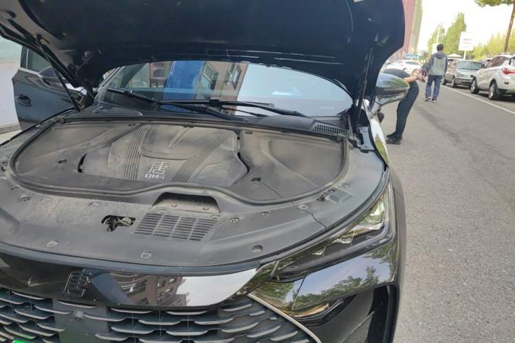 Used BYD Tang New Energy 2025 DM-i 115KM Prestige Model Engine Bay Left