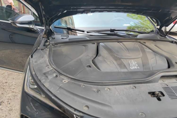 Used BYD Tang New Energy 2025 DM-i 115KM Prestige Model Engine Bay Right