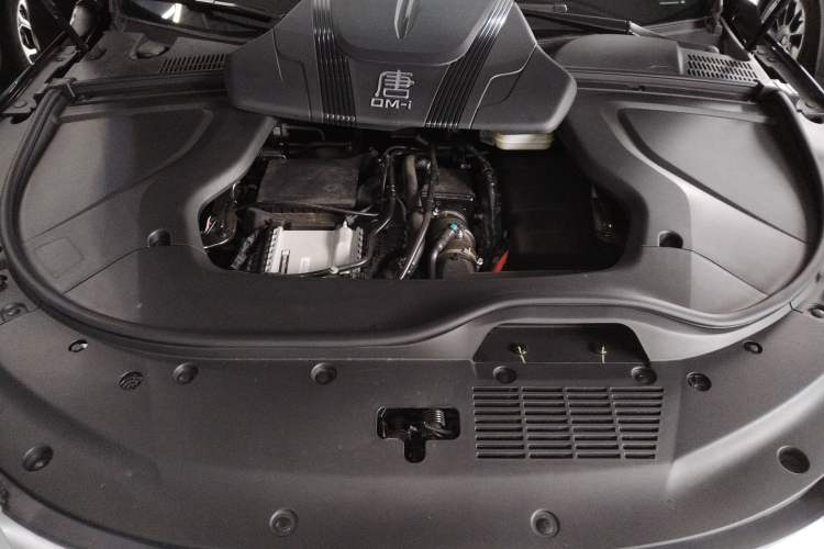 Used BYD Tang New Energy 2025 Intelligent Driving Version DM-i 115KM Flagship Edition Engine Bay