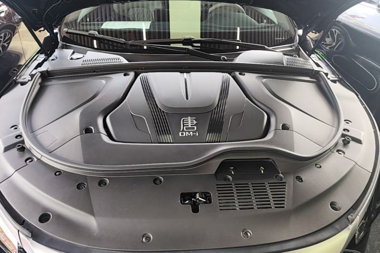 Used BYD Tang New Energy 2025 DM-i 115KM Prestige Model Engine Bay