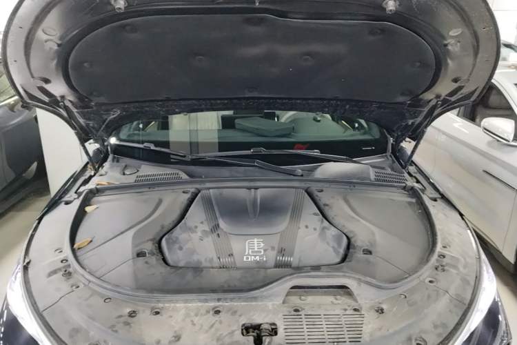 Used BYD Tang New Energy 2025 DM-i 115KM Prestige Model Engine Bay