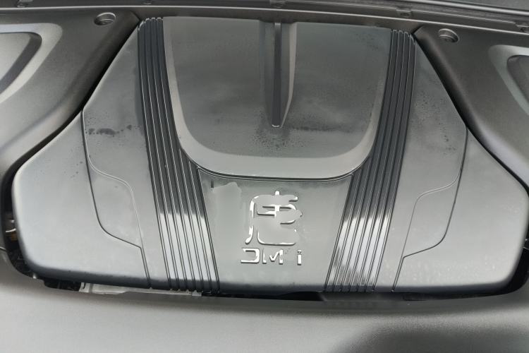 Used BYD Tang New Energy 2025 Intelligent Driving Version DM-i 115KM Flagship Edition Engine Bay