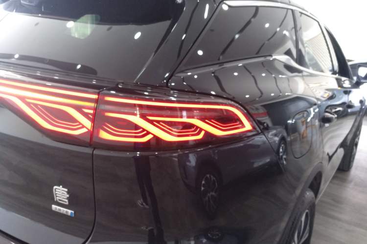 Used BYD Tang New Energy 2025 Intelligent Driving Version DM-i 115KM Flagship Edition Exterior 3