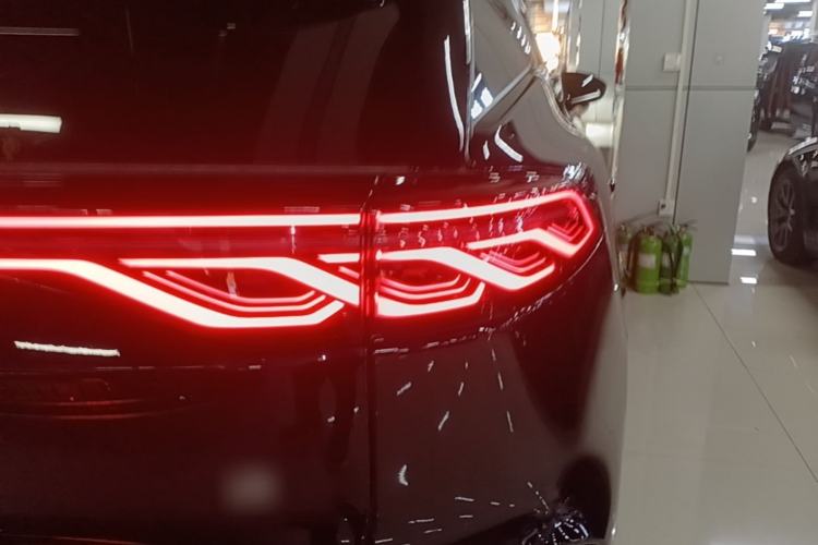 Used BYD Tang New Energy 2025 DM-i 115KM Prestige Model Exterior 3