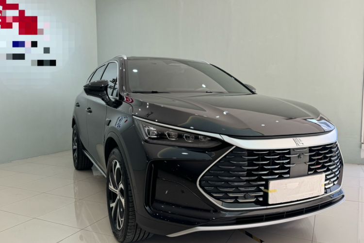 Used BYD Tang New Energy 2025 Intelligent Driving Version DM-i 115KM Flagship Edition Exterior 5