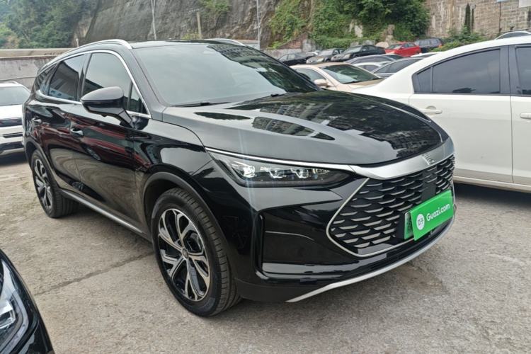 Used BYD Tang New Energy 2025 DM-i 115KM Prestige Model Front Right 45 Deg