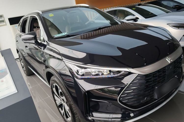 Used BYD Tang New Energy 2025 Intelligent Driving Version DM-i 115KM Flagship Edition Front Right 45 Deg