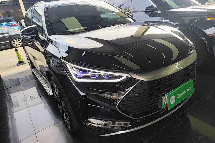 Used BYD Tang New Energy 2025 DM-i 115KM Prestige Model Front Right 45 Deg