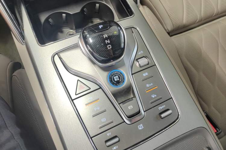 Used BYD Tang New Energy 2025 Intelligent Driving Version DM-i 115KM Flagship Edition Gear Lever