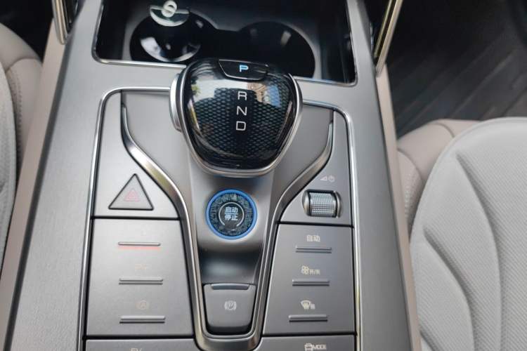 Used BYD Tang New Energy 2025 DM-i 115KM Prestige Model Gear Lever
