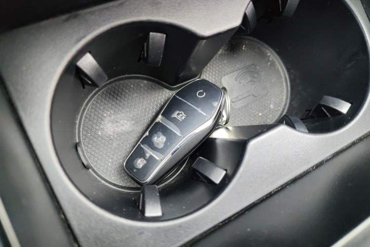 Used BYD Tang New Energy 2025 Intelligent Driving Version DM-i 115KM Flagship Edition Interior 1