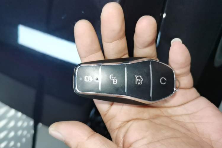 Used BYD Tang New Energy 2025 Intelligent Driving Version DM-i 115KM Flagship Edition Interior 1