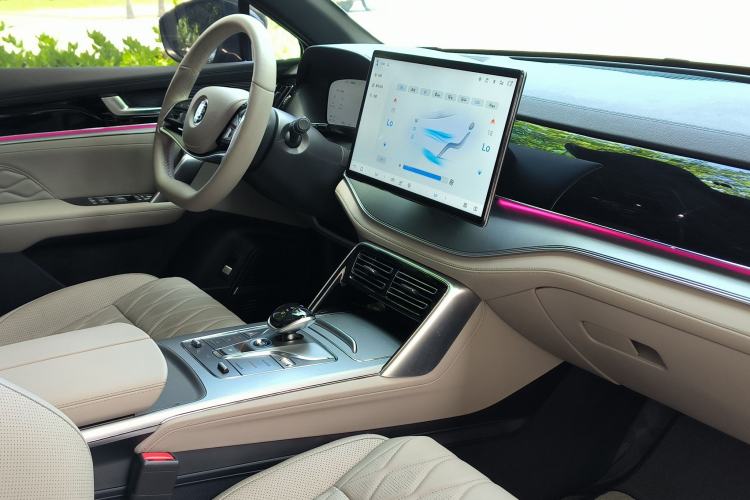 Used BYD Tang New Energy 2025 Intelligent Driving Version DM-i 115KM Prestige Edition Interior 3