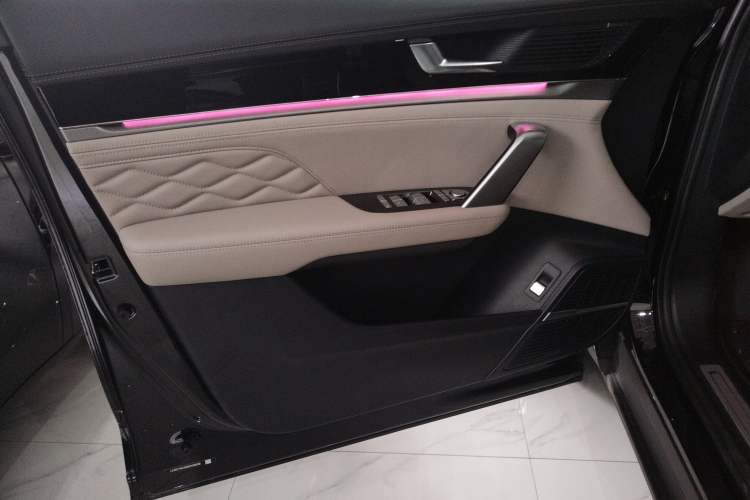 Used BYD Tang New Energy 2025 Intelligent Driving Version DM-i 115KM Flagship Edition Left Front Door Interior