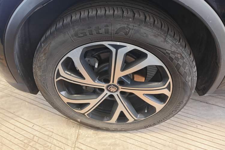 Used BYD Tang New Energy 2025 Intelligent Driving Version DM-i 115KM Flagship Edition Left Front Wheel Hub