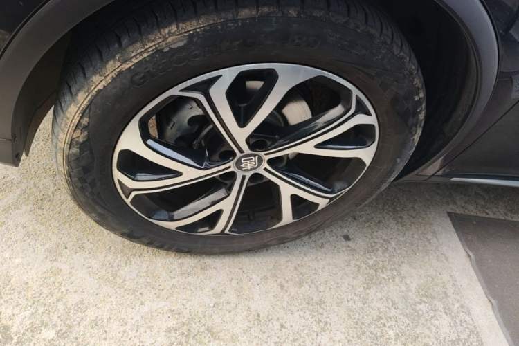 Used BYD Tang New Energy 2025 Intelligent Driving Version DM-i 115KM Flagship Edition Left Front Wheel Hub
