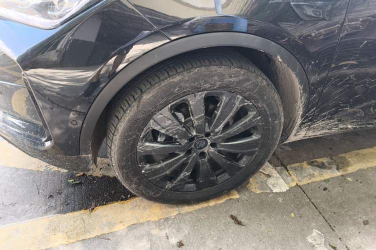 Used BYD Tang New Energy 2025 Model Smart Drive Version DM-i 175KM Deluxe Version Left Front Wheel Hub