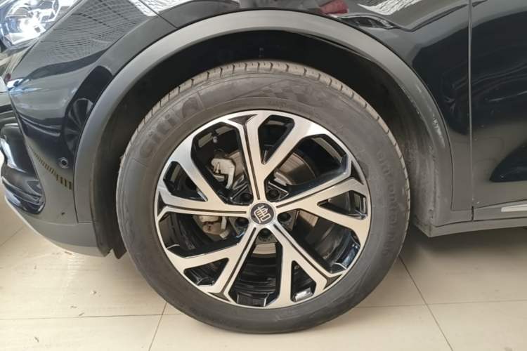 Used BYD Tang New Energy 2025 Intelligent Driving Version DM-i 115KM Prestige Edition Left Front Wheel Hub