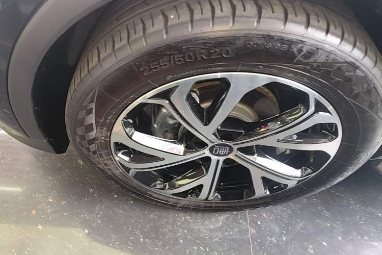 Used BYD Tang New Energy 2025 DM-i 115KM Prestige Model Left Front Wheel Hub