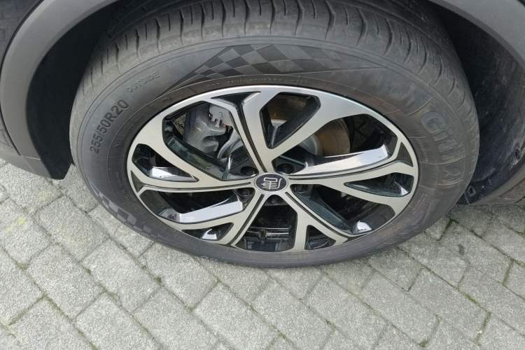 Used BYD Tang New Energy 2025 Intelligent Driving Version DM-i 115KM Flagship Edition Left Front Wheel Hub