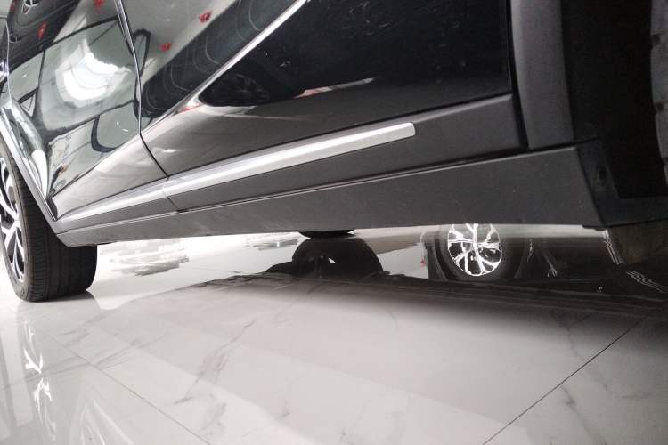 Used BYD Tang New Energy 2025 Intelligent Driving Version DM-i 115KM Flagship Edition Left Side Sill