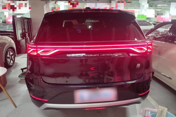 Used BYD Tang New Energy 2025 DM-i 115KM Prestige Model Rear