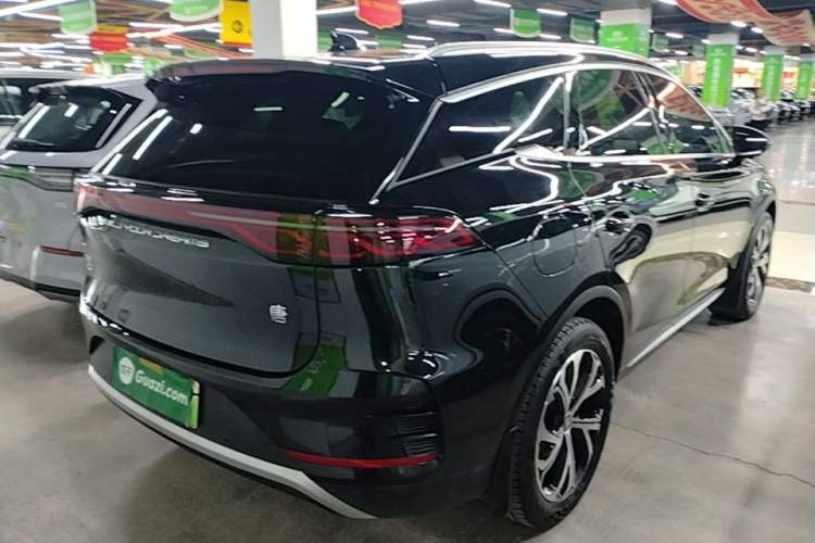 Used BYD Tang New Energy 2025 DM-i 115KM Prestige Model Rear Right 45 Deg