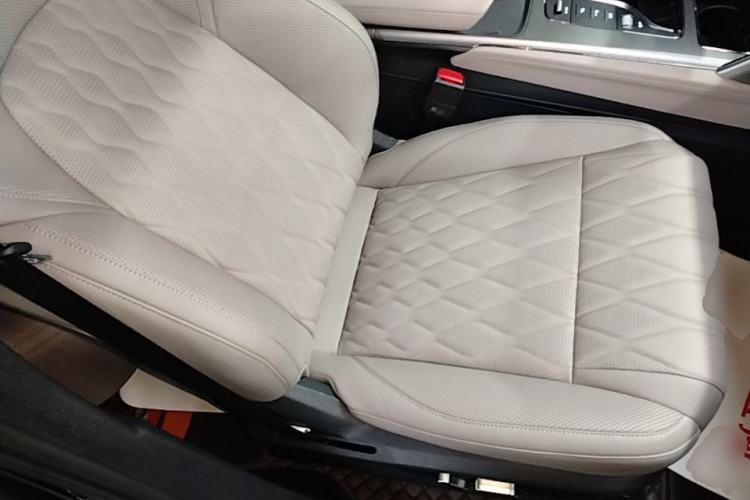 Used BYD Tang New Energy 2025 DM-i 115KM Prestige Model Right Front Seat