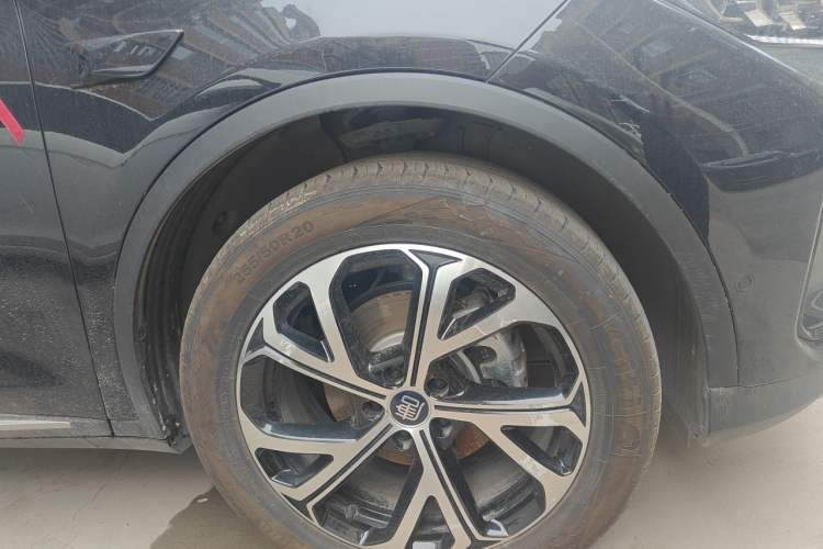 Used BYD Tang New Energy 2025 Intelligent Driving Version DM-i 115KM Prestige Edition Right Front Wheel Hub