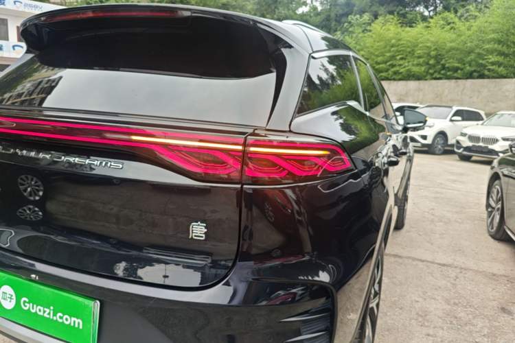 Used BYD Tang New Energy 2025 DM-i 115KM Prestige Model Right Rear Taillight