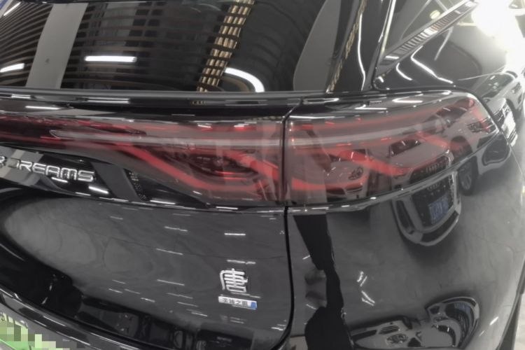 Used BYD Tang New Energy 2025 Intelligent Driving Version DM-i 115KM Flagship Edition Right Rear Taillight