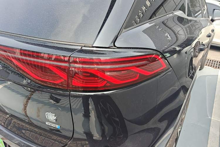Used BYD Tang New Energy 2025 Intelligent Driving Version DM-i 115KM Flagship Edition Right Rear Taillight