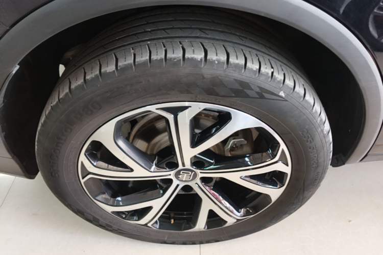 Used BYD Tang New Energy 2025 Intelligent Driving Version DM-i 115KM Prestige Edition Right Rear Wheel Hub