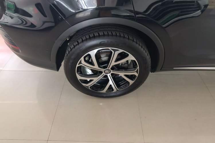 Used BYD Tang New Energy 2025 Intelligent Driving Version DM-i 115KM Flagship Edition Right Rear Wheel Hub