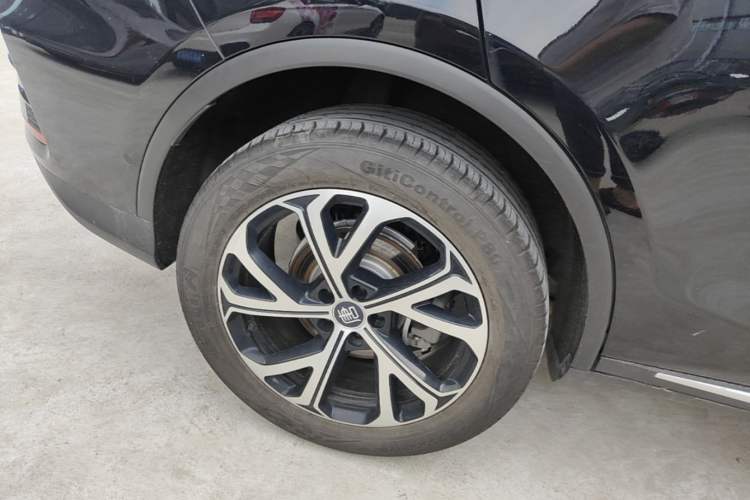 Used BYD Tang New Energy 2025 Intelligent Driving Version DM-i 115KM Flagship Edition Right Rear Wheel Hub